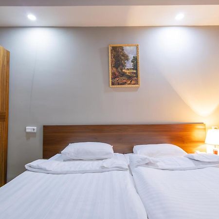 Gyumri Hotel 外观 照片