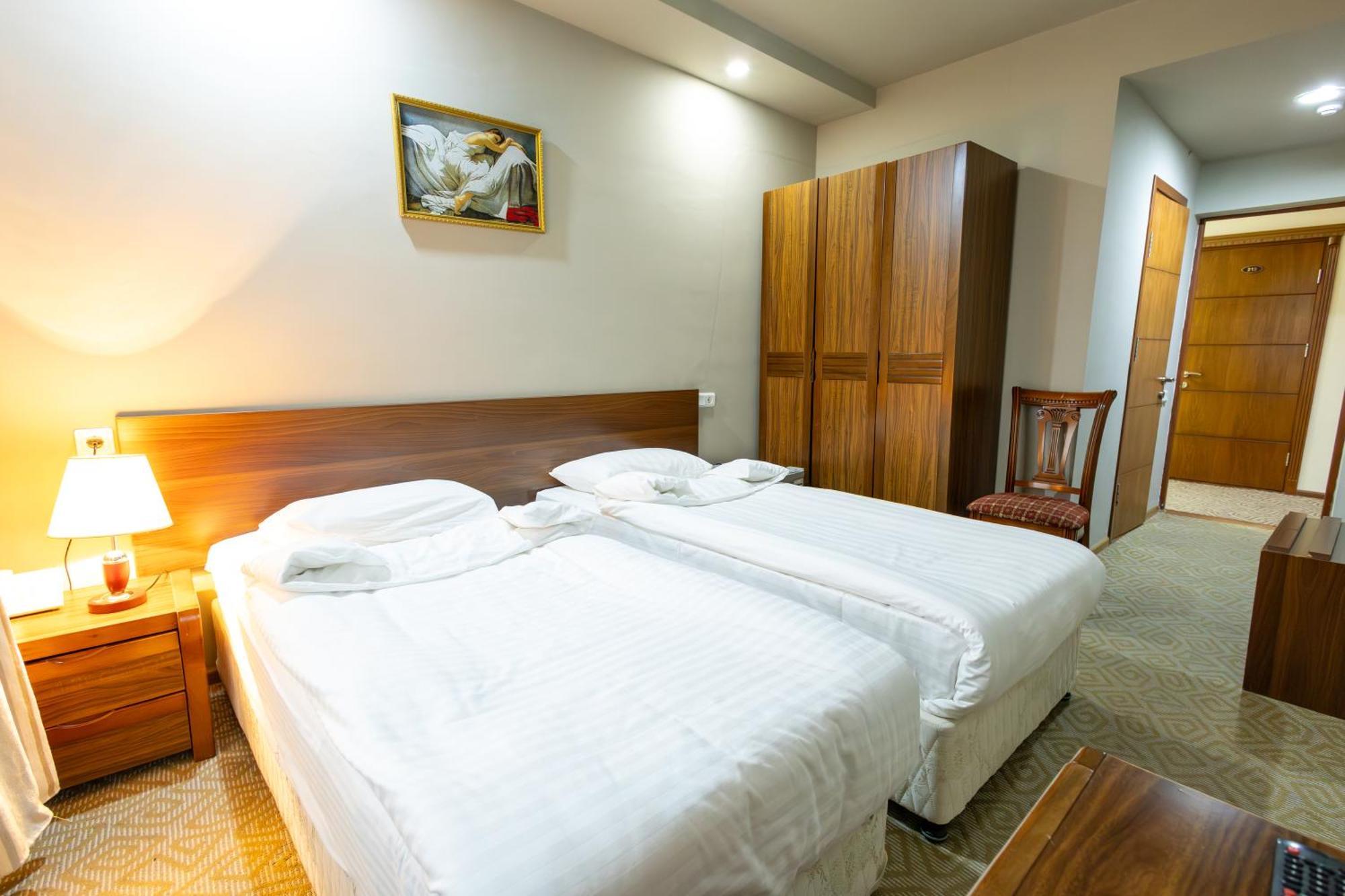 Gyumri Hotel 外观 照片