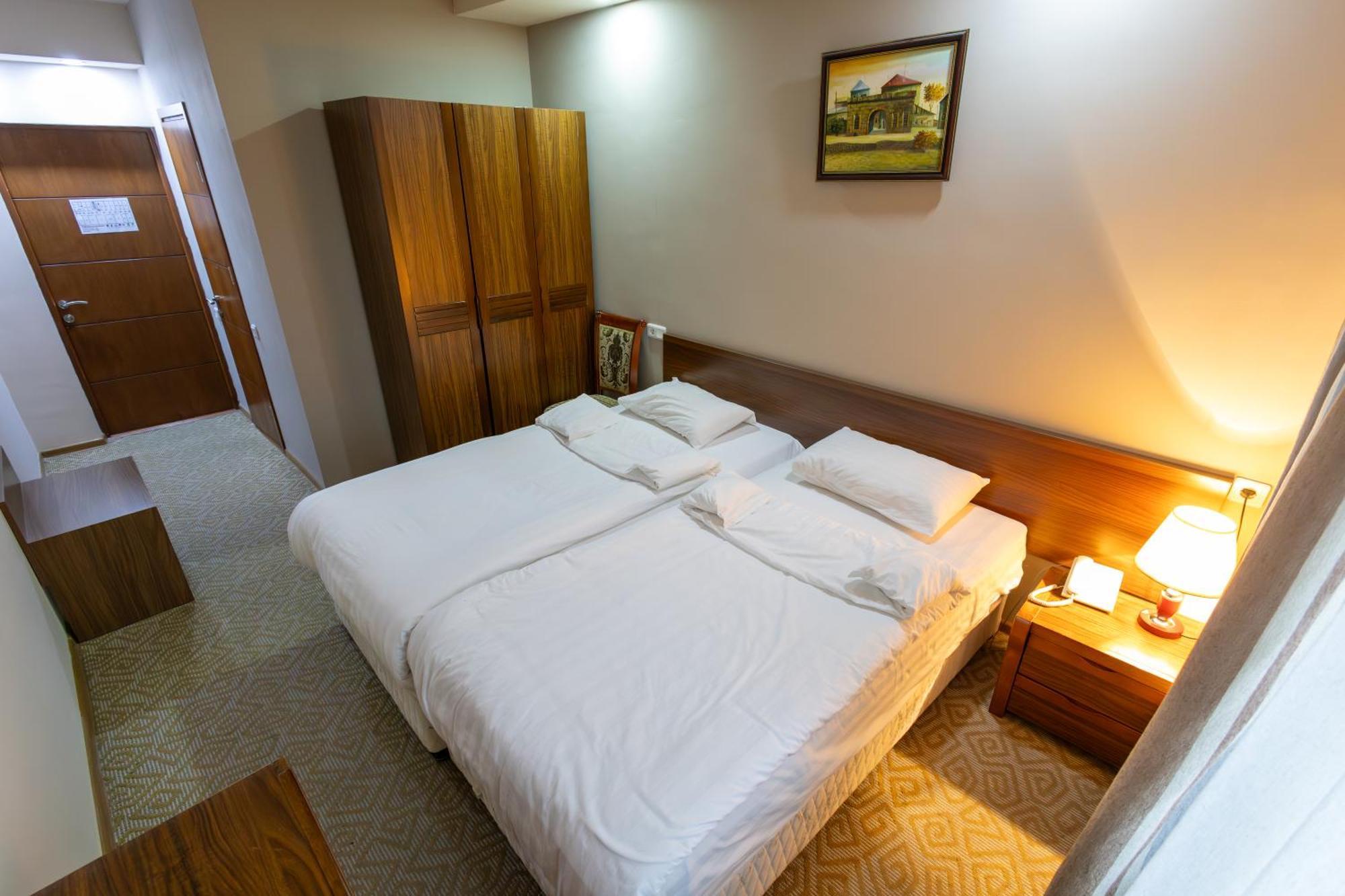 Gyumri Hotel 外观 照片